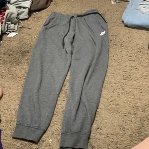 medium grey nike joggers